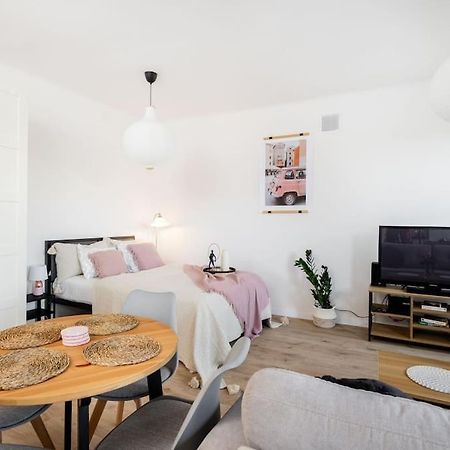 Ferienwohnung Ciche Studio, Blisko Metra Politechnika, Parking Warschau Exterior foto